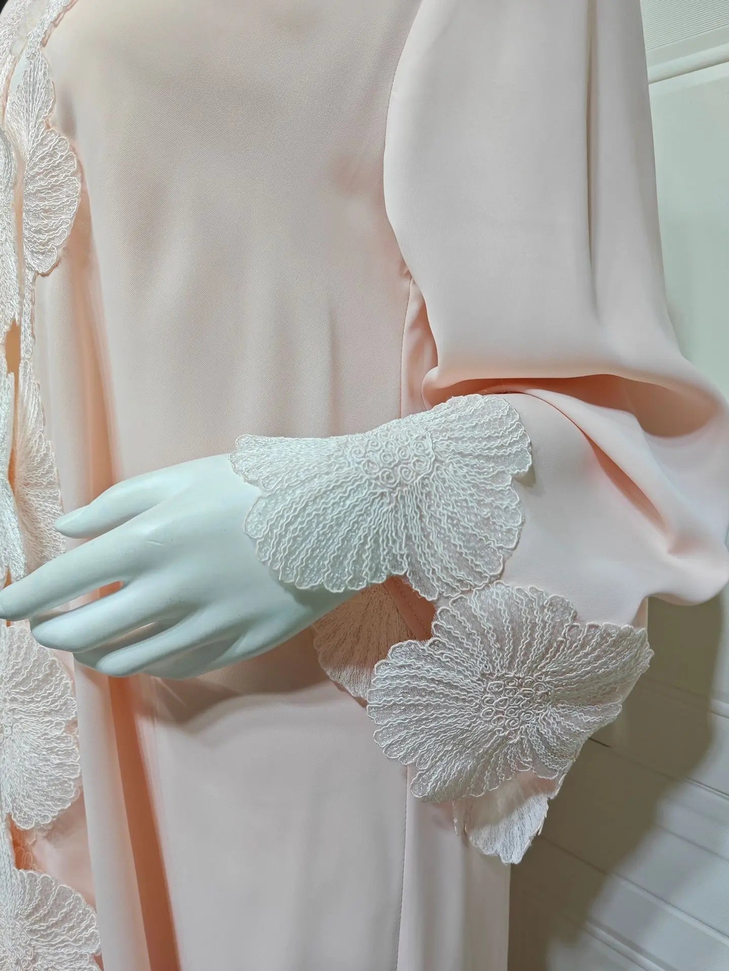 Abaya Élégante Florale Patchwork ✨