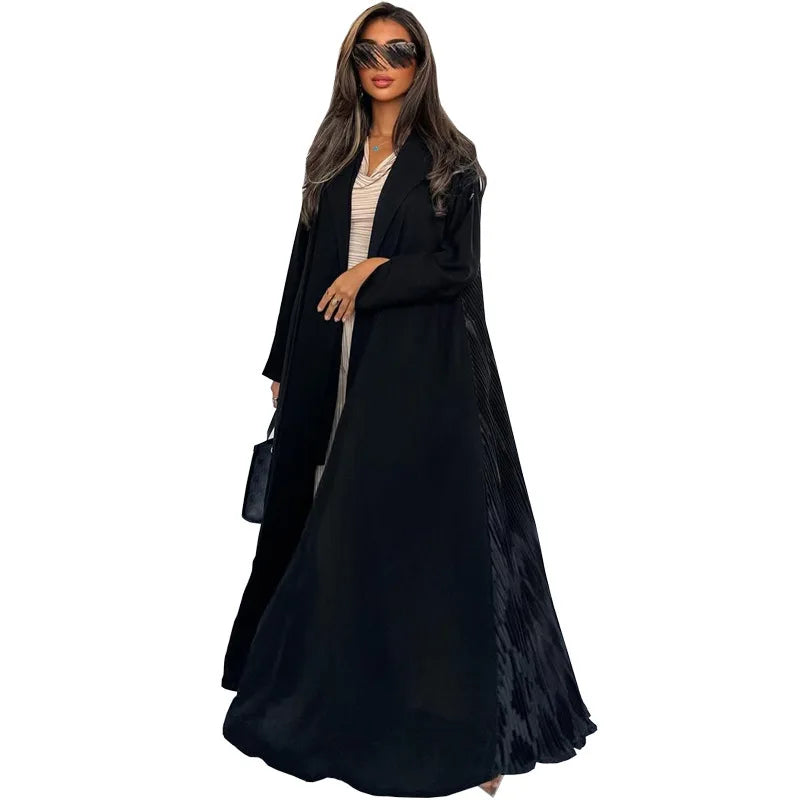 Ensemble Abaya Modeste Plissé Noir avec Hijab Assorti