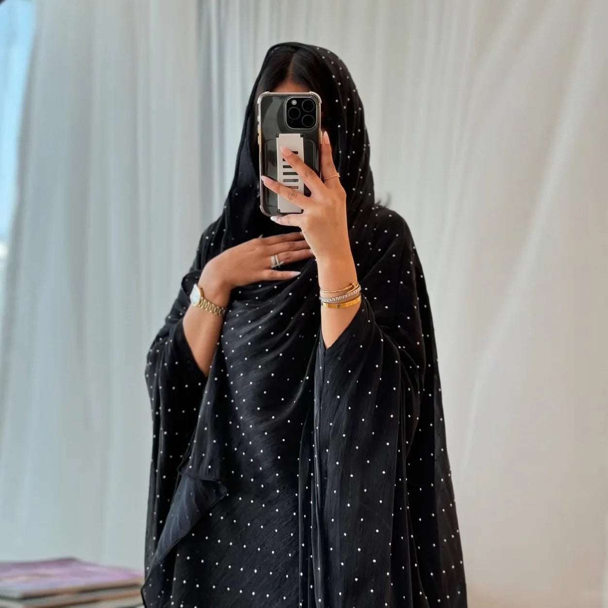 Abaya Ouverte sur le Devant Style Dubaï